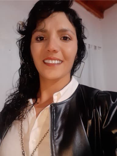 Yoana N.