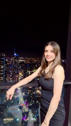 Aayushi M.
