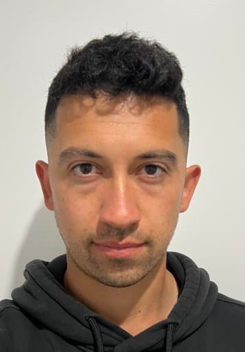 Alvaro V.